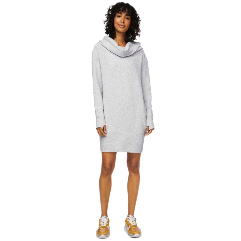 NEW, Lululemon Along the Way Dress
Heathered Core Ultra Light Grey